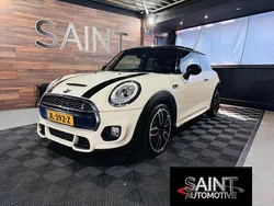 Wit Gebruikt 2016 Mini Cooper S Business Hatchback | € 14.950 (Eerlijke prijs)