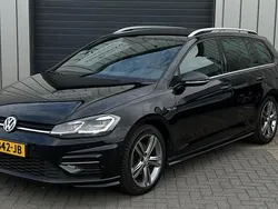 Zwart Gebruikt 2019 VW Golf VII Highline Stationwagen | € 15.988 (Eerlijke prijs)