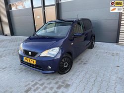 Blauw (metallic) Gebruikt 2015 Seat Mii Sport Hatchback | € 6.295 (Eerlijke prijs)