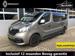 Beige cendre Gebruikt 2018 Renault Trafic Komfort Van | € 18.750 (Duur)