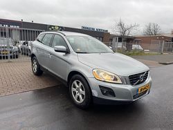 Grijs Gebruikt 2010 Volvo XC60 R-Design SUV | € 5.750 (Super prijs)