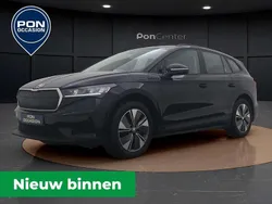 Zwart Gebruikt 2024 Skoda Enyaq iV Selection SUV | € 30.950 (Goede deal)