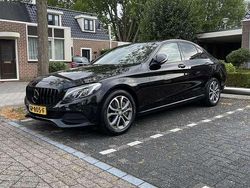 Gebruikt 2015 Mercedes C350e Avantgarde Sedan | € 15.500 (Eerlijke prijs)