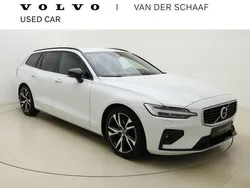 Wit Gebruikt 2019 Volvo V60 R-Design Stationwagen | € 30.800 (Eerlijke prijs)