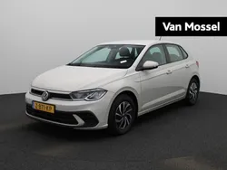 Grijs Gebruikt 2024 VW Polo Business Hatchback | € 26.900 (Eerlijke prijs)