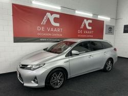 Grijs Gebruikt 2015 Toyota Auris Stationwagen | € 9.999 (Goede deal)