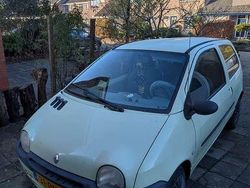 Groen Gebruikt 2004 Renault Twingo Authentique Hatchback | € 850 (Eerlijke prijs)