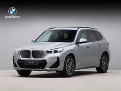 Zilver Nieuw 2025 BMW iX1 M Sport SUV | € 58.675 (Goede deal)