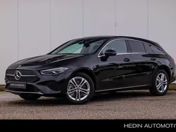 Zwart Nieuw 2024 Mercedes CLA250e Shooting Brake Business Stationwagen | € 40.900
