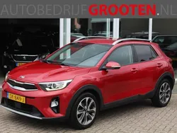 Rood Gebruikt 2018 Kia Stonic SUV | € 11.988 (Eerlijke prijs)