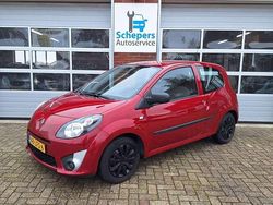 Rood Gebruikt 2010 Renault Twingo Authentique Hatchback | € 1.850 (Eerlijke prijs)