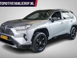 Zilver, metallic lak Gebruikt 2019 Toyota RAV4 Hybrid SUV | € 31.995 (Iets duurder)