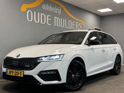 Wit (metallic) Gebruikt 2022 Skoda Octavia RS Stationwagen | € 27.950 (Eerlijke prijs)