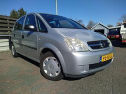 Grijs Gebruikt 2003 Opel Meriva Essentia MPV | € 850 (Goede deal)