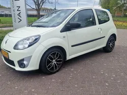 Wit Gebruikt 2010 Renault Twingo Dynamique Hatchback | € 2.399 (Eerlijke prijs)