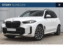 Wit, metallic lak Gebruikt 2024 BMW X5 Executive SUV | € 103.950 (Eerlijke prijs)
