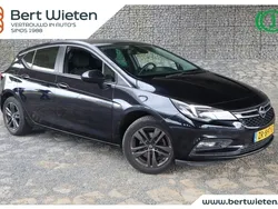 Blauw Gebruikt 2019 Opel Astra Edition Hatchback | € 13.735 (Eerlijke prijs)