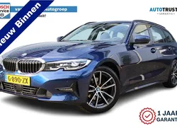 Blauw Gebruikt 2020 BMW 320 Executive Stationwagen | € 28.920 (Eerlijke prijs)