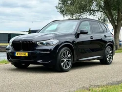 Zwart Gebruikt 2022 BMW X5 Executive SUV | € 67.450 (Goede deal)