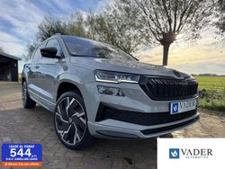 Grijs Gebruikt 2022 Skoda Karoq SportLine SUV | € 33.950 (Eerlijke prijs)