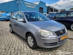 Grijs (metallic) Gebruikt 2008 VW Polo Trendline Hatchback | € 2.350 (Goede deal)