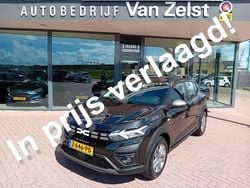 Zwart Gebruikt 2023 Dacia Sandero Expression Hatchback | € 17.950 (Goede deal)