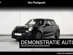 Zwart Gebruikt 2024 Mini John Cooper Works Hatchback | € 44.450 (Super prijs)