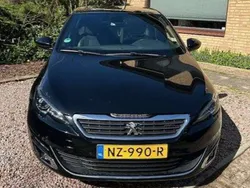Zwart Gebruikt 2017 Peugeot 308 GT Hatchback | € 7.500 (Eerlijke prijs)