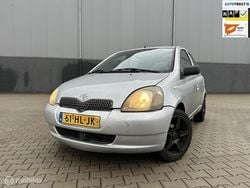 Grijs Gebruikt 2001 Toyota Yaris Sol Hatchback | € 849 (Super prijs)