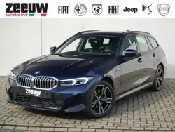 Blauw, metallic lak Gebruikt 2024 BMW 330e M Sport Stationwagen | € 44.900