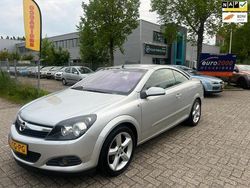 Grijs Gebruikt 2006 Opel Astra Cabriolet Cosmo Cabriolet | € 1.850 (Duur)