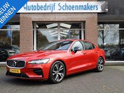 Oranje Gebruikt 2019 Volvo S60 R-Design Sedan | € 27.990 (Super prijs)