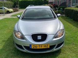 Grijs Gebruikt 2006 Seat Leon Reference MPV | € 2.950 (Eerlijke prijs)