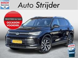 Zwart Gebruikt 2024 VW Tiguan Life SUV | € 43.445 (Super prijs)