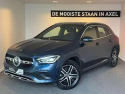 Blauw, metallic lak Gebruikt 2021 Mercedes GLA250 Business SUV | € 36.950 (Goede deal)