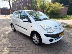 Wit Gebruikt 2011 Nissan Pixo Acenta Hatchback | € 2.450 (Eerlijke prijs)