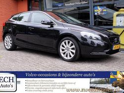 Zwart Gebruikt 2012 Volvo V40 Momentum Stationwagen | € 9.950 (Eerlijke prijs)