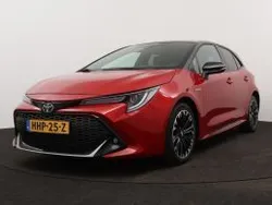 Rood metallic Gebruikt 2021 Toyota Corolla Limited Hatchback | € 22.445 (Eerlijke prijs)