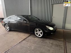 Zwart Gebruikt 2008 Mercedes CLS320 Prestige Sedan | € 4.450