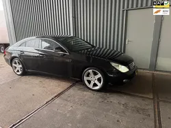 Zwart Gebruikt 2008 Mercedes CLS320 Prestige Sedan | € 4.450