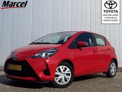 Rood Gebruikt 2020 Toyota Yaris Hybrid Active Hatchback | € 17.400 (Goede deal)