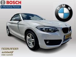 Wit Gebruikt 2017 BMW 220 Executive Cabriolet | € 17.500 (Goede deal)