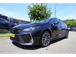 Zwart, metallic lak Gebruikt 2021 Toyota Corolla Business Edition Sedan | € 24.945 (Eerlijke prijs)