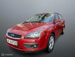 Oranje Gebruikt 2006 Ford Focus Futura Stationwagen | € 1.999 (Eerlijke prijs)