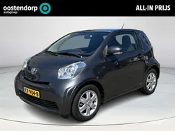 Grijs Gebruikt 2011 Toyota iQ Hatchback | € 9.900 (Iets duurder)
