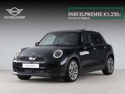 Zwart Nieuw 2025 Mini Cooper Classic Hatchback | € 43.936 (Eerlijke prijs)