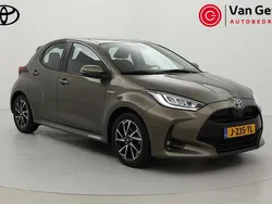 Groen Gebruikt 2020 Toyota Yaris Hybrid Edition Hatchback | € 18.999 (Eerlijke prijs)