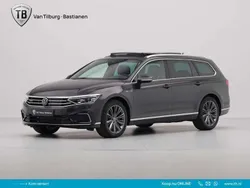 Grijs, metallic lak Gebruikt 2023 VW Passat Business Stationwagen | € 45.735 (Duur)