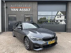 Grijs Gebruikt 2021 BMW 330 Executive Stationwagen | € 28.400 (Goede deal)