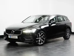 Zwart Gebruikt 2020 Volvo V60 Momentum Stationwagen | € 29.095 (Goede deal)